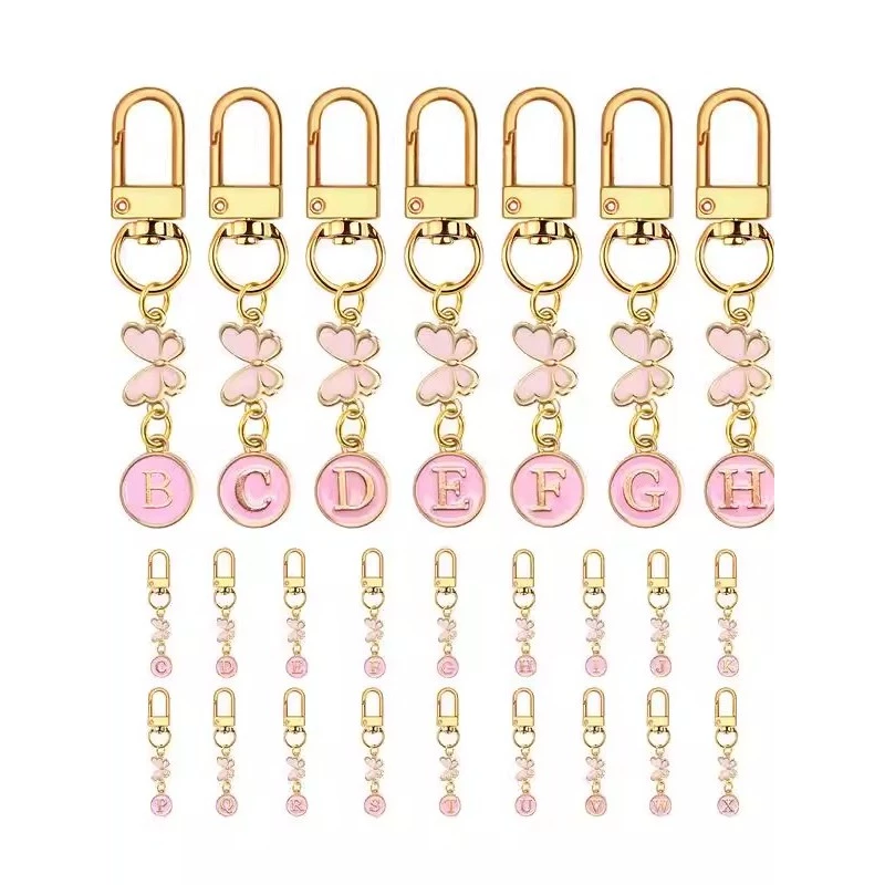 A-Z ชื่อพวงกุญแจตัวอักษรพวงกุญแจผู้ถือโลหะผู้หญิงกระเป๋า Charms อุปกรณ์เสริมหรูหราส่วนบุคคลของขวัญเครื่องประดับ