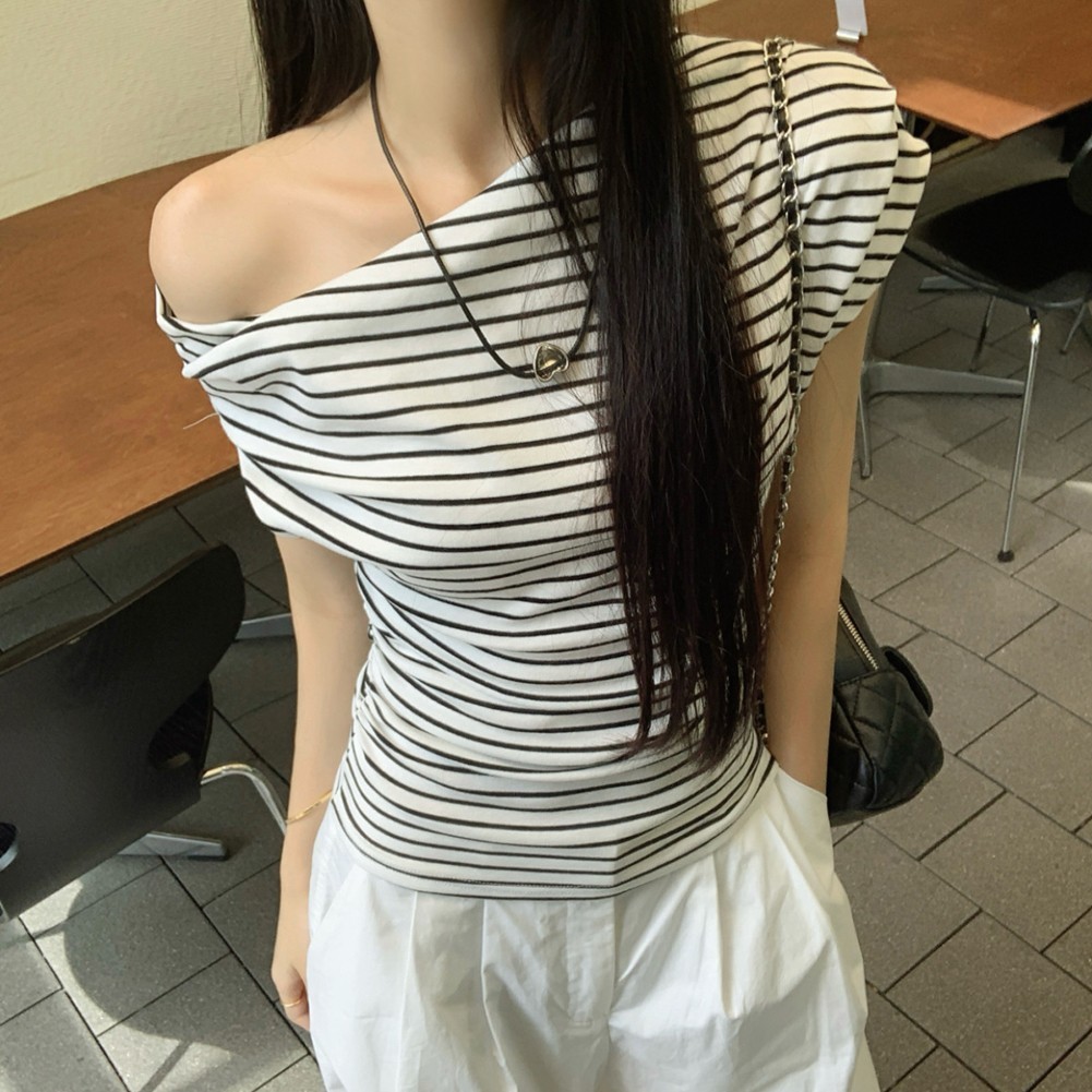 เสื้อปาดไหล่ข้าง ลายทางเนื้อผ้าสีเหมาะกับ อากาศร้อน พร้อมส่งกทม ราคา ถูกที่สุด ดีลบีเคเค แกลเลอรีภาพที่ 5