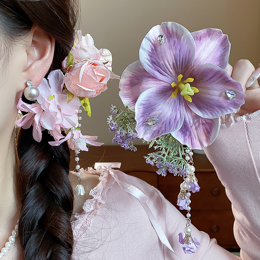ผ้าอะคริลิกพู่สวยงาม กิ๊บรัดผมแบบคลิป