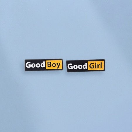 เข็มกลัดการ์ตูนสไตล์มินIMALIST พร้อมข้อความ cute couple pins สำหรับกระเป๋าเป้ และของขวัญเพื่อน