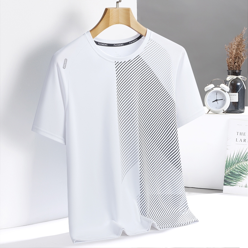 2026 สไตล์ใหม่ฤดูร้อนบางพิมพ์แขนสั้นเสื้อยืดผู้ชายรอบคอแห้งเร็วระบายอากาศกีฬาลําลองด้านบน