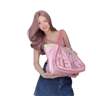 ของแท้100% Merge A Day Bag Nylon Large กันน้ำ กระเป๋าถือสะพายข้าง พร้อมส่ง🇹🇭 | ใหม่มือ น้ำหนักเบา ซิปกันน้ำ