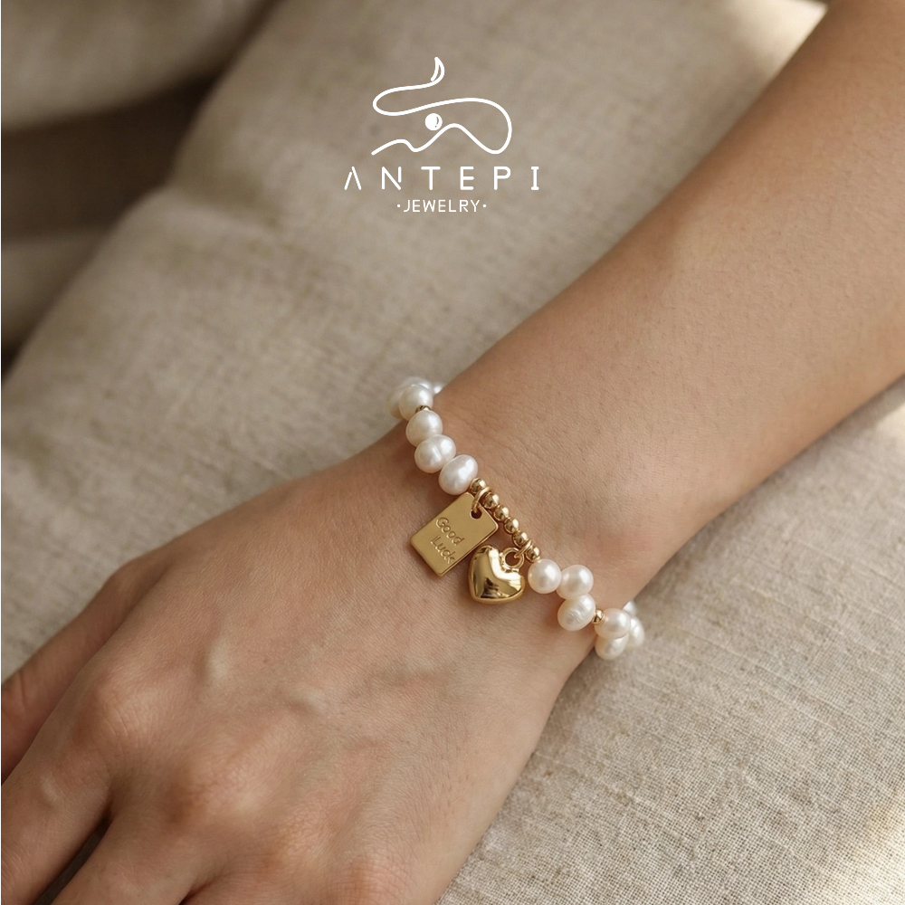 ATP 18K จี้ Lucky Square Chain สร้อยข้อมือไข่มุกเทียม • กันน้ําไม่ซีดจาง • สร้อยข้อมือสําหรับผู้หญิง
