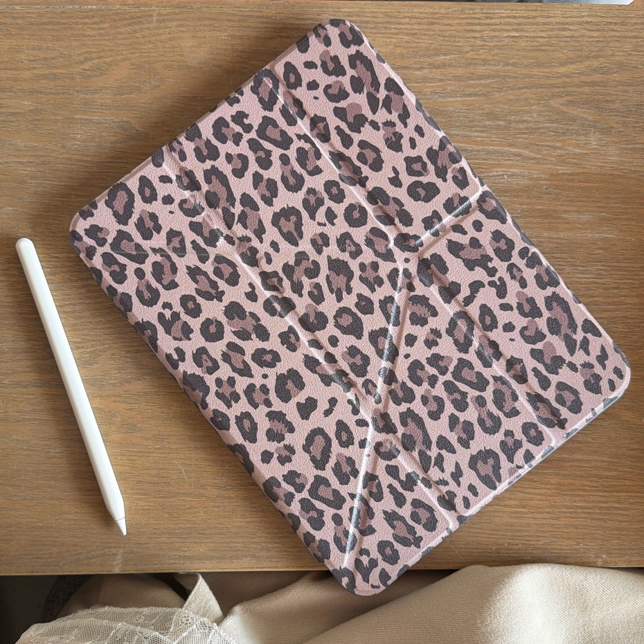 เคส iPad ลายเสือดาว ขาตั้งหัวเข็มขัดแม่เหล็กสําหรับ iPad Pro Air Mini เคสกันกระแทก, ที่ใส่ดินสอ