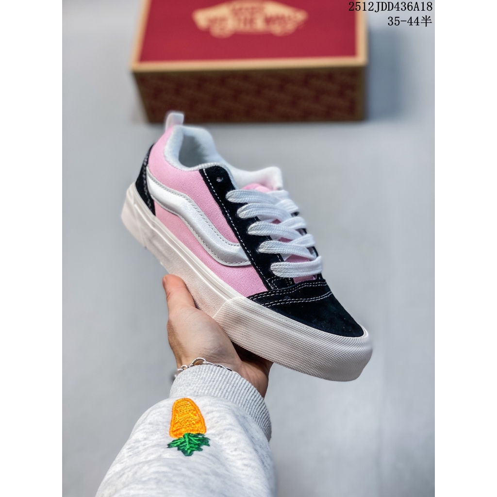 รองเท้าผ้าใบ Vans Knu Skool
