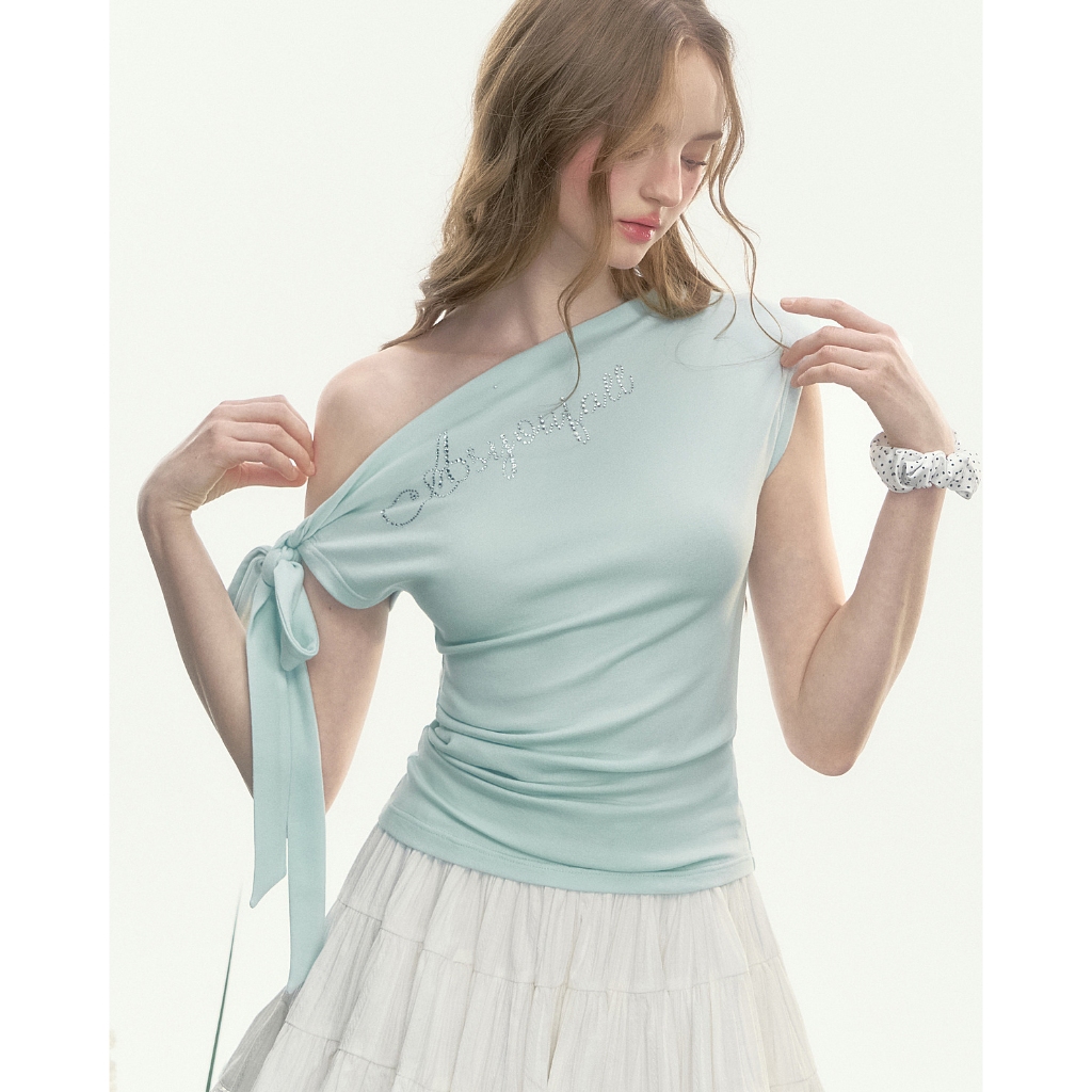 【BANKO】สายรัดไหล่สีเขียวเพชร สไตล์เกาหลียอดฮิต ออกแบบเพื่อความฟิตและเรียวบาง