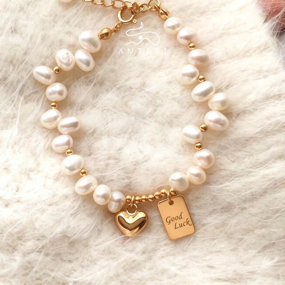 ATP 18K จี้ Lucky Square Chain สร้อยข้อมือไข่มุกเทียม • กันน้ําไม่ซีดจาง • สร้อยข้อมือสําหรับผู้หญิง ราคา ถูกที่สุด ดีลบีเคเค แกลเลอรีภาพที่ 6