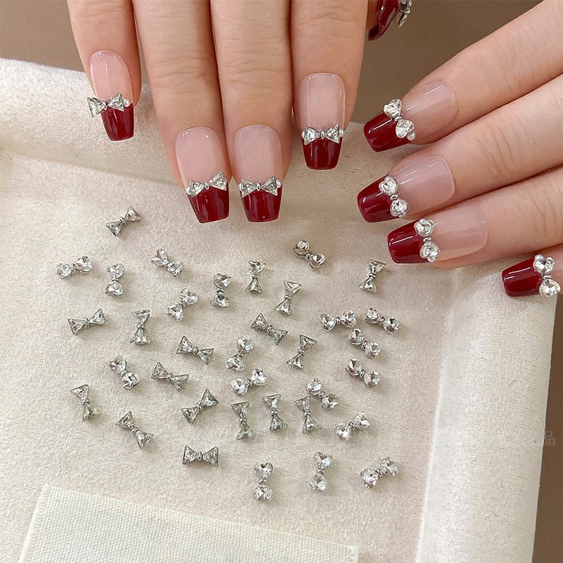 5 ชิ้นหรูหรา Sparkle Zircon เล็บริบบิ้นโบว์ Bright Silver Alloy Nail Art Rhinestones Jewel ตกแต่งเล็บ Boutique เครื่องประดับ