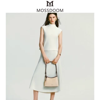 MOSSDOOM Olia Bag กระเป๋าหนังกลับพร้อมจี้ห้อยโลโก้แบรนด์ เรียบหรู แฟชั่นทันสมัย