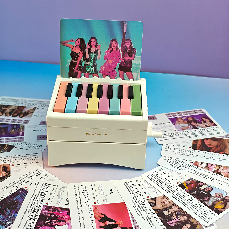 2026 อัพเกรดล่าสุดบลูทูธ Playable Piano Desktop MINI Piano Taylor Swift/k-pop/BLACKPINK ปฏิทินของขวัญวันเกิดที่ใช้งานได้จริง