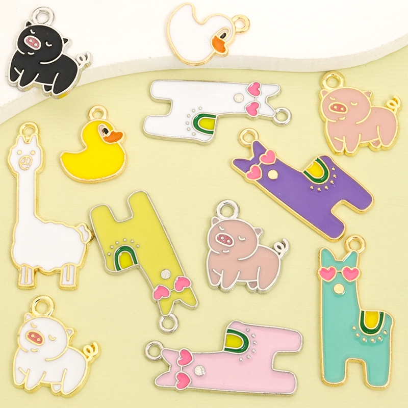 หยดน้ำมันสัตว์ธีม Charm 10 ชิ้น Alpaca, เป็ด, และหมู การ์ตูนสำหรับ DIY สร้อยข้อมือ สร้อยคอมากความน่ารัก