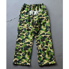 2026 BAPE คลาสสิคกางเกงขาสั้นลายพราง ผู้ชายและผู้หญิงใหม่ 0819
