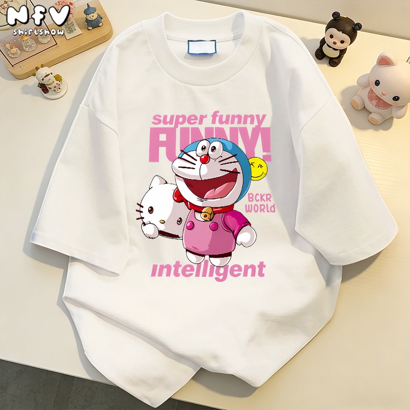 NFV ใหม่ล่าสุด💕ลายพิมพ์โดราเอมอน คอเสื้อยืดผู้หญิง ผ้าฝ้ายแท้ เนื้อผ้านุ่ม ใส่สบายไม่รัดตัว YG1325