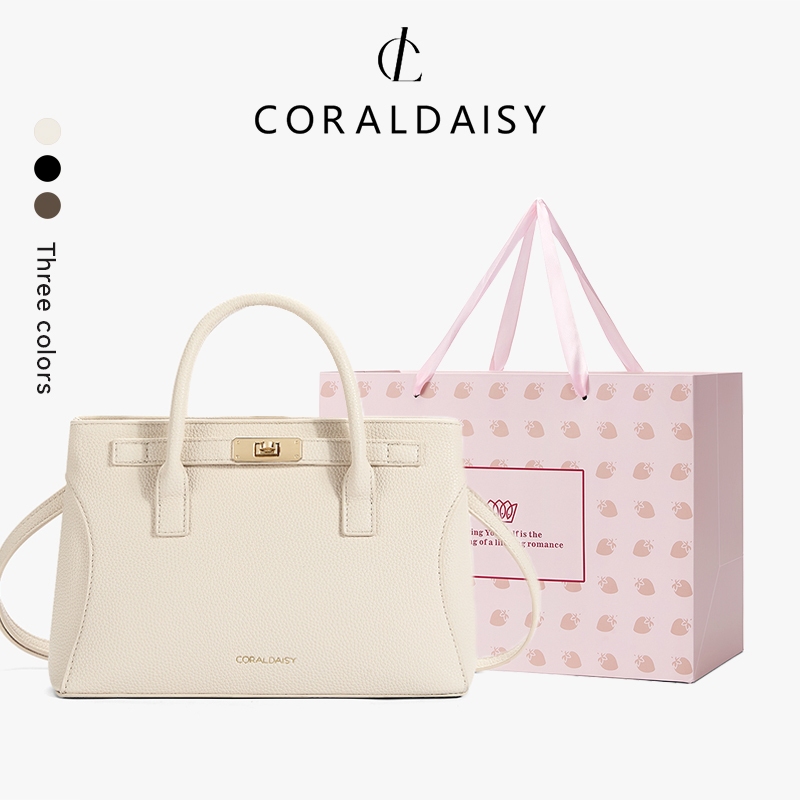 CORALDAISY สินค้าใหม่ 2026 กระเป๋าสะพายข้างสีพื้นเรียบหรู กระเป๋าสะพายไหล่สำหรับผู้หญิง สายสะพายยาว