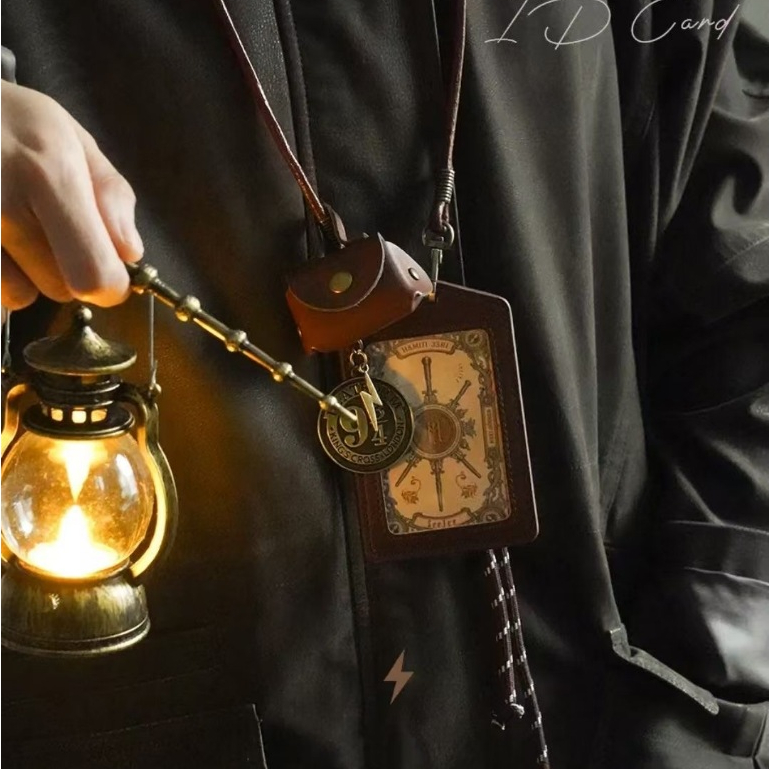 ทําด้วยมือผู้ถือบัตรจี้ Magical Magic Harry เครื่องประดับวินเทจพวงกุญแจ Halterneck การ์ด Premium Lacing ถักมือ