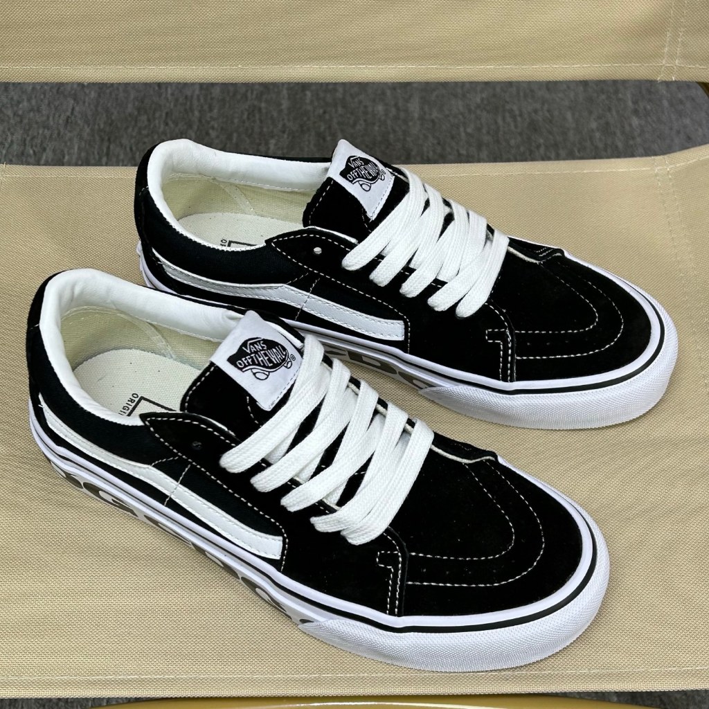 รองเท้าผ้าใบ VANS SK8-LOW