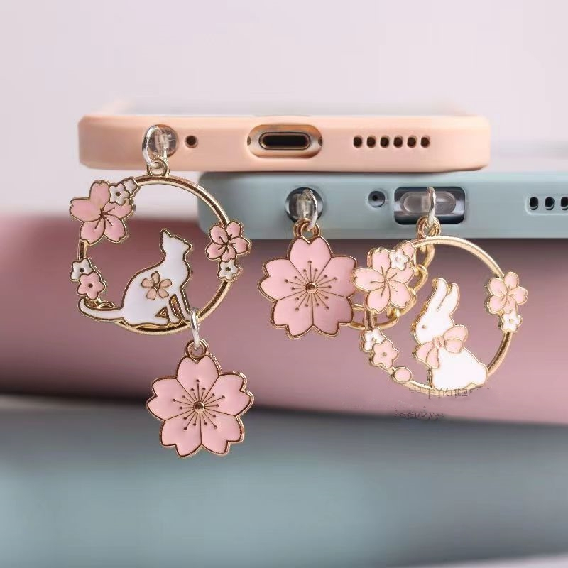 เตรียมส่ง น่ารักๆจี้ห้อยโทรศัพท์อนิเมะ กระต่ายและดอกไม้ กันฝุ่นโทรศัพท์ จุกกันฝุ่นไอโฟน จุกกัน iphone ipad ฝุ่น จุกเสียบหูฟัง type c ที่ มือถือ สายห้อยโทรศัพท์ ที่ห้อยสายคล้องคอ คู่รักตลกๆของขวัญให้เพื่อนวันเกิด