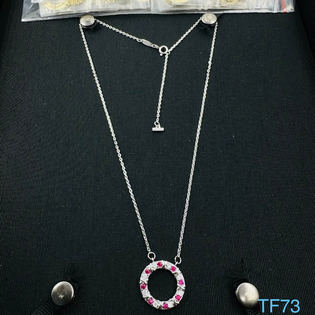 2026 สไตล์ใหม่ High-End ประณีต Clavicle Chain Tiffany & Co. สไตล์แสงหรูหรากระพริบเพชรทับทิมแหวนสร้อย
