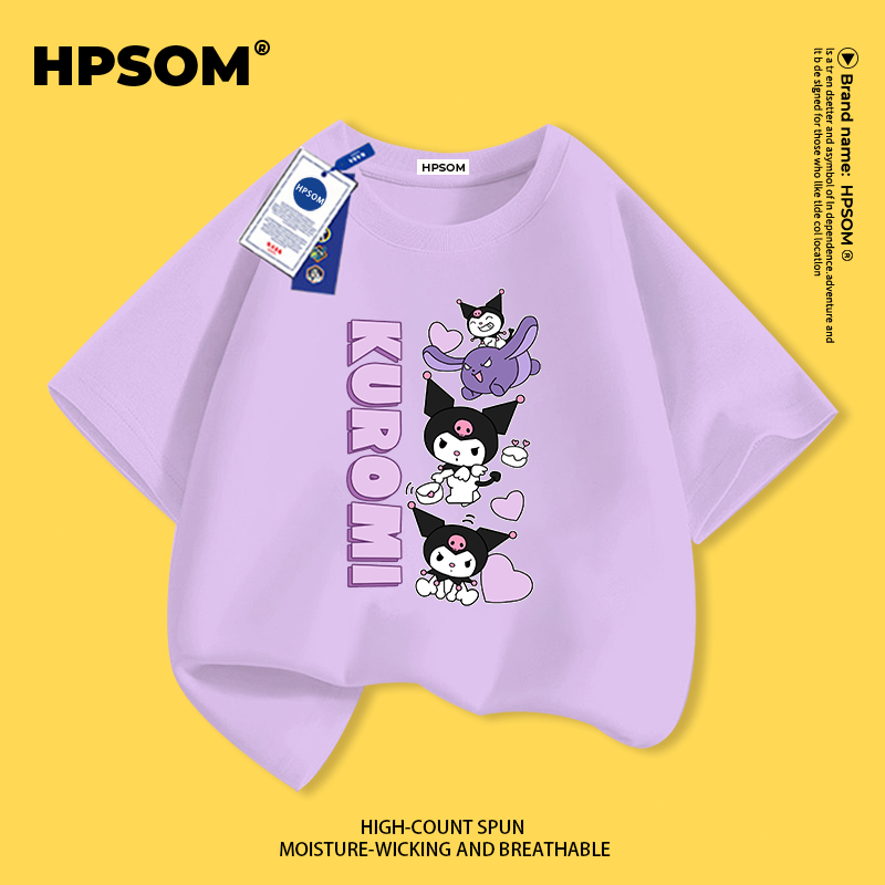 【จัดส่งภายในหนึ่งวันในกรุงเทพฯ】 เสื้อยืดแขนสั้นสีม่วงสำหรับเด็กแบรนด์ดัง ผ้าฝ้ายแท้ ระบายอากาศดี สวมใส่สบาย เหมาะสำหรับทั้งเด็กชายและเด็กหญิง ลาย Kuromi