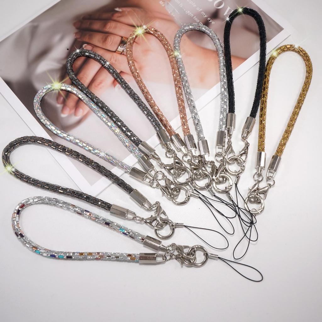 สายรัดข้อมือโทรศัพท์มือถือคริสตัลทรงสี่เหลี่ยมพร้อมการตกแต่งด้วยเพชร สายรัดป้องกันการสูญหายของ สําหรับโทรศัพท์ทุกรุ่น