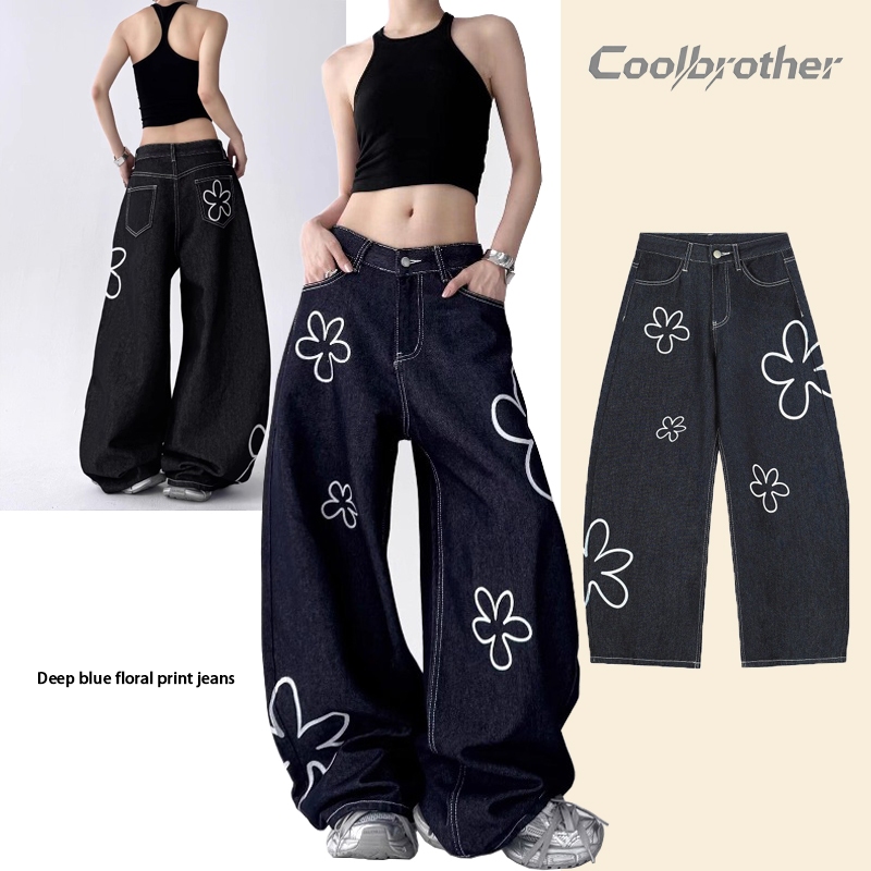 [COOL BROTHER]กางเกงยีนส์สีน้ำเงินเข้มพิมพ์ลายดอกไม้แบบอเมริกันหลวม ๆ กางเกงขากว้างสำหรับผู้ชายและผู้หญิง