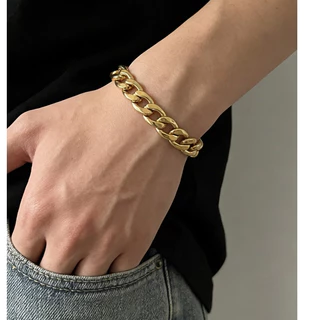 กำไลข้อมือเหล็กและทองสองสีเรียบง่าย สไตล์ฮิปฮอป สำหรับทั้งชายและหญิง ไม่ก่อให้เกิดอาการแพ้ สีไม่ตก หนา 6/8 มม.-NK