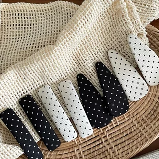 แฟชั่น กิ๊บผมลายจุด Polka Dot ทรงเรขาคณิต สีดํา/ขาว สําหรับแต่งผมหน้าม้าและด้านข้าง