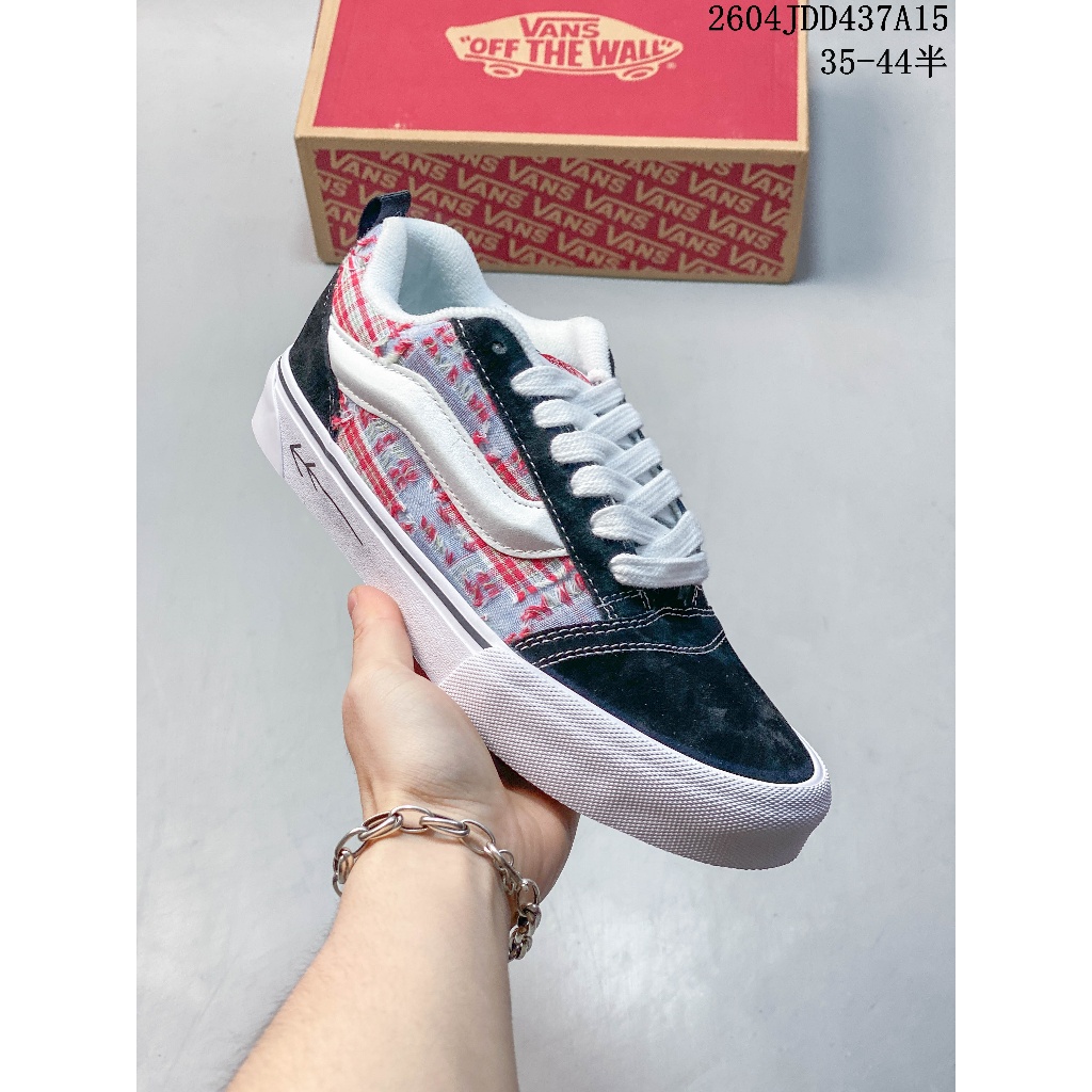 Vans Knu Skool รองเท้าลําลอง