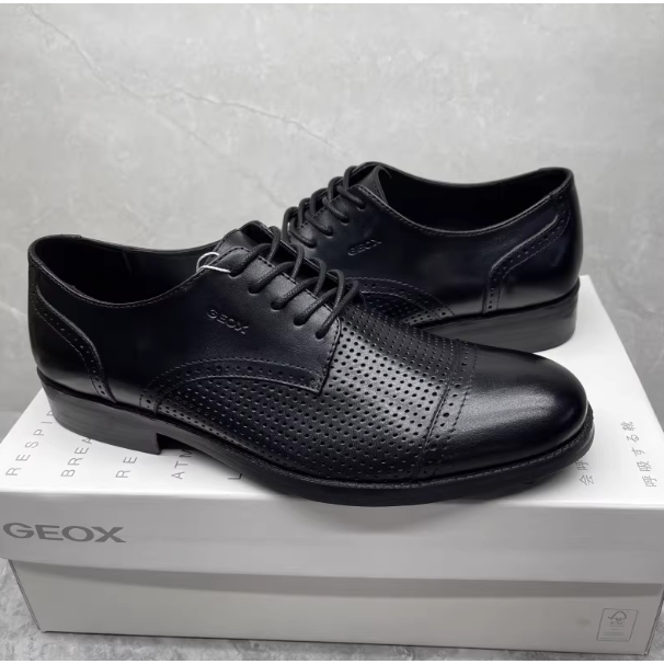 GEOX รองเท้าผู้ชายฤดูใบไม้ผลิ Low-Top Lace-Up ธุรกิจอย่างเป็นทางการของแท้หนัง Hollow Breathable แฟชั