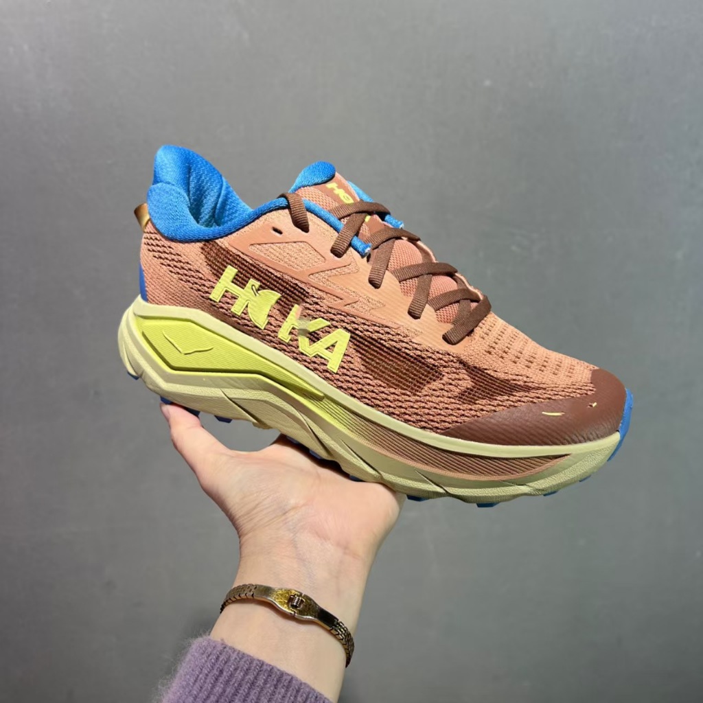 รองเท้าวิ่ง Hoka One One Challenger 8