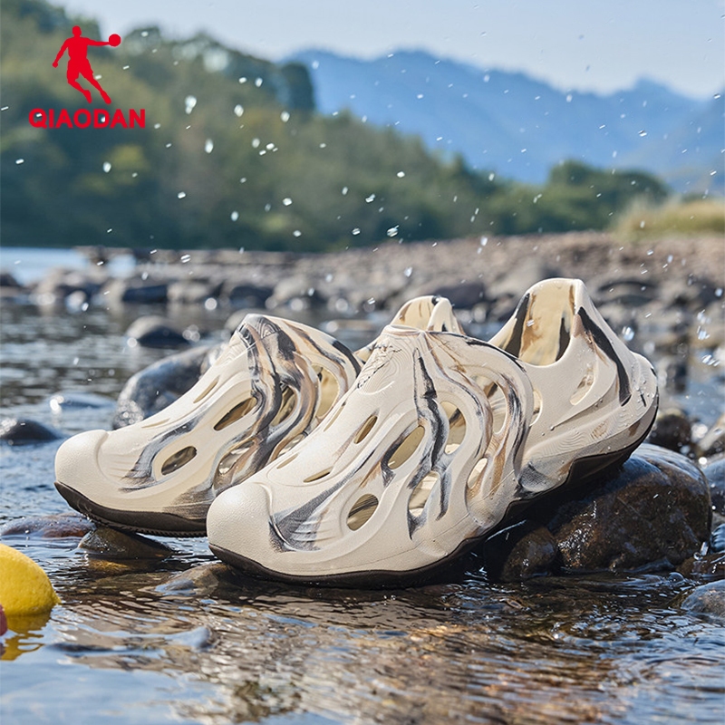 Qiaodan Mountain God รองเท้าแตะ Breathable Beach Soft Sole รองเท้าแตะกลางแจ้งผู้ชาย QXL103262438ร