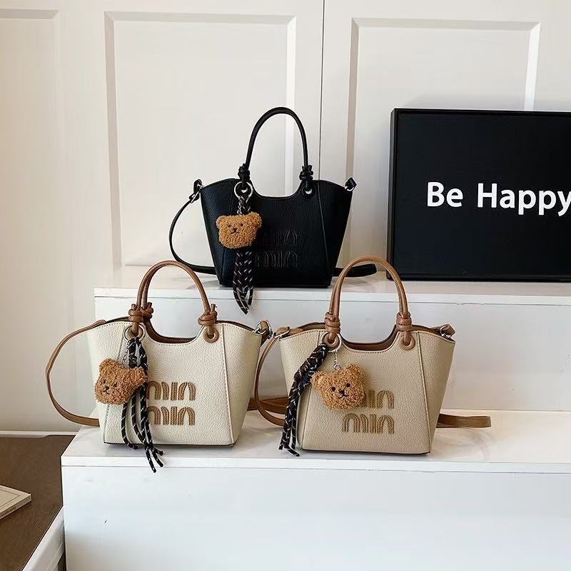 Cute Bear Charm Minmin Tote Bag กระเป๋าสะพาย Commuting อเนกประสงค์