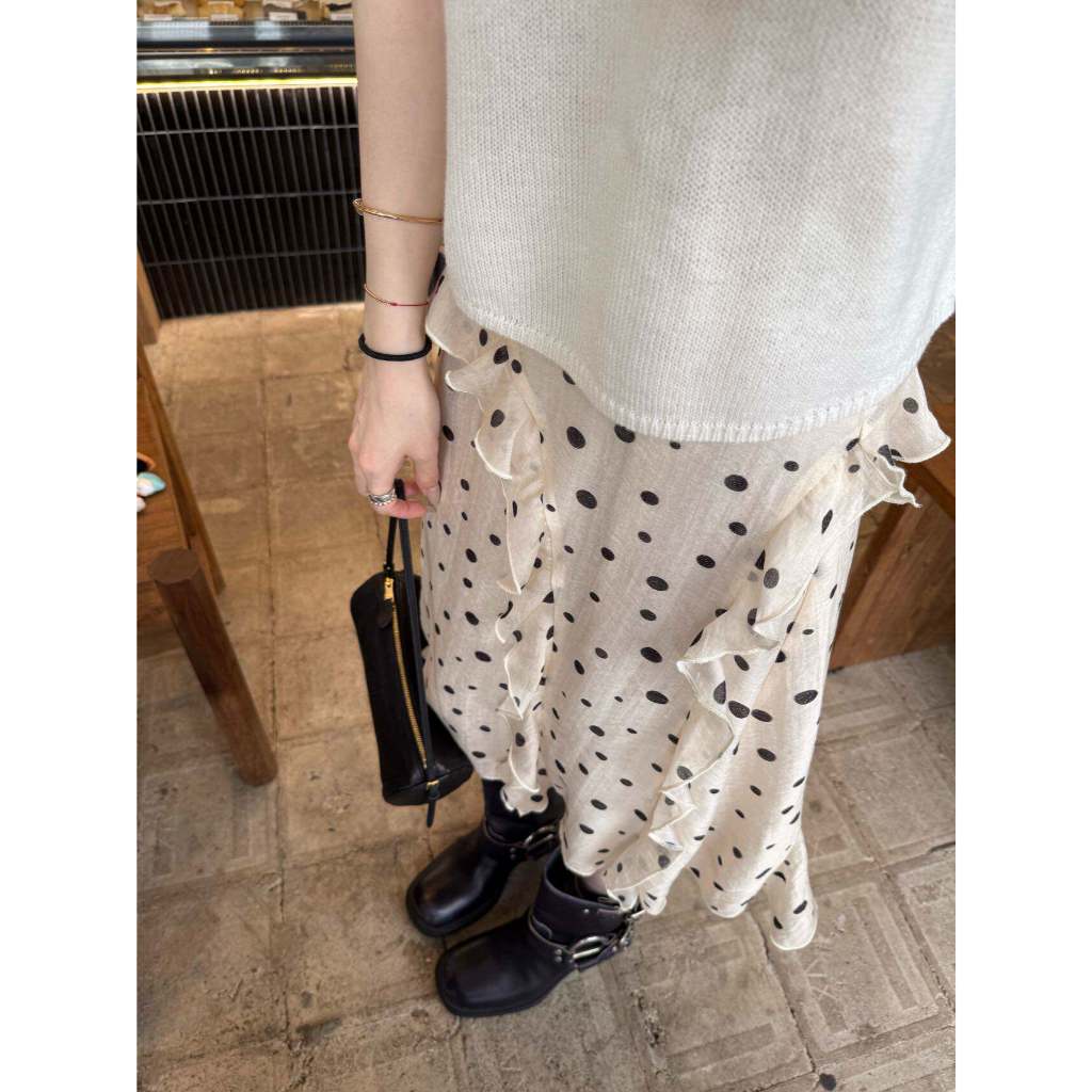 กระโปรง midi สไตล์ A-line ลายจุด polka dot สำหรับผู้หญิง ฤดูใบไม้ผลิ ขอบกระโปรงฟรุ๊ง flowy ใส่สบาย
