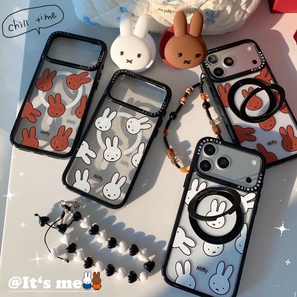 ลูกล้อสีดําสีขาว Miffy กระต่ายเหมาะสําหรับ Apple 17/16/15/14/13/12/11 เคสโทรศัพท์ iPhone16promax น่ารักการ์ตูน 15pro คู่ 14pro ง่าย 13 น.โปร่งใส 12pro กรณี