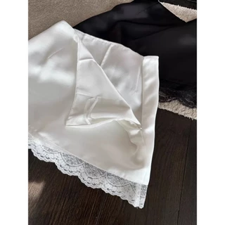 🤍satin Skirt Pants กระโปรงกางเกงซาตินขอบลูกไม้ เอวต่ำ มีกางเกงด้านใน ผ้าเปเป้ | Black Cherry
