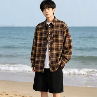 CoolChgเสื้อเชิ้ตแขนยาวลําลอง เสื้อเชิ้ตผู้ชาย ลายสก๊อต เนื้อดีนุ่มเบาบาง หลวมและระบายอากาศได้ สไตล์เกาหลี เท่ๆเข้ากับทุกแนว