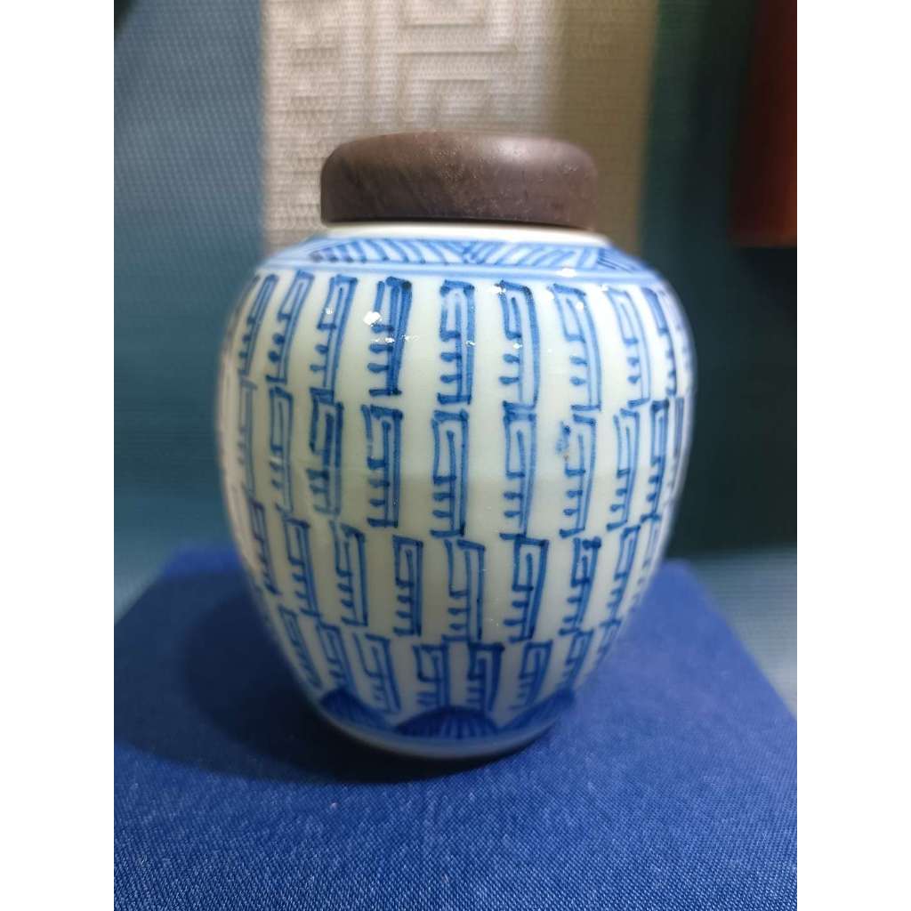 Qing Dynasty Early Longevage รูปแบบตัวอักษรฝาขนาดเล็ก Jar Qing Dynasty Blue White Jar Qing Dynasty T