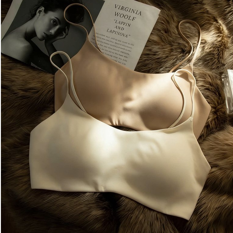 Non-Marking Thin Style Gathering Anti-Sgging Thin Shoulder Strap Non-Breasted Womens Bra