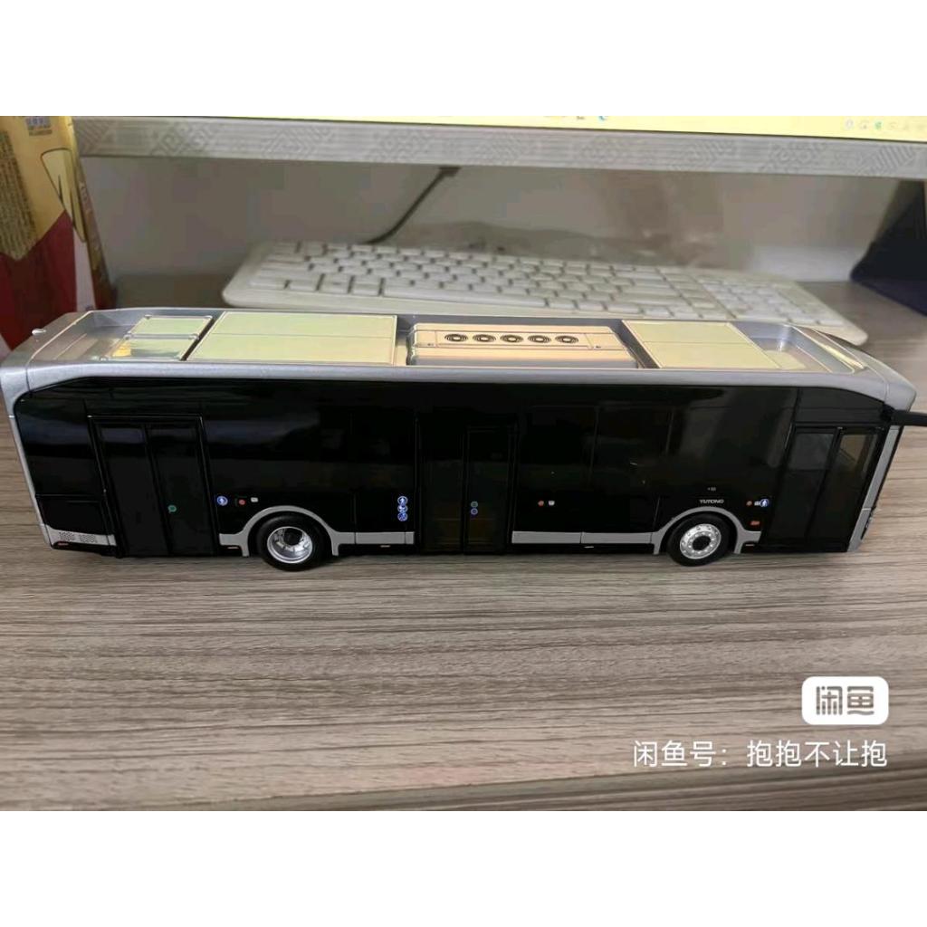 1: 42 Yutong U12 รุ่นต่างประเทศ Black King Kong รุ่น Bus Pure Electric Bus รถบัสรถโลหะผสมรุ่นพร้อมแส