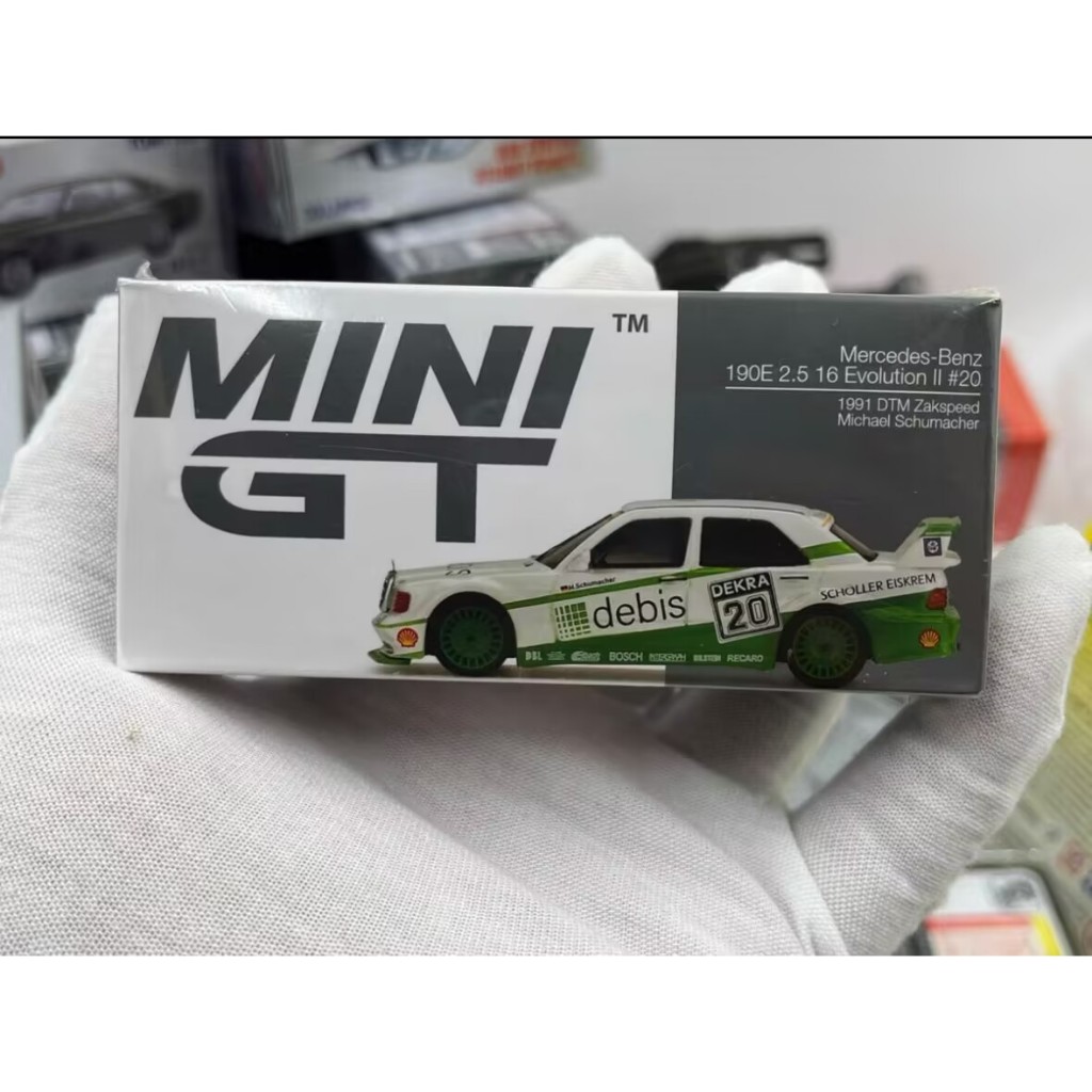 MINIGT เบอร์ 366 Mercedes-Benz 190e สีเขียว 1/64 โมเดลรถ