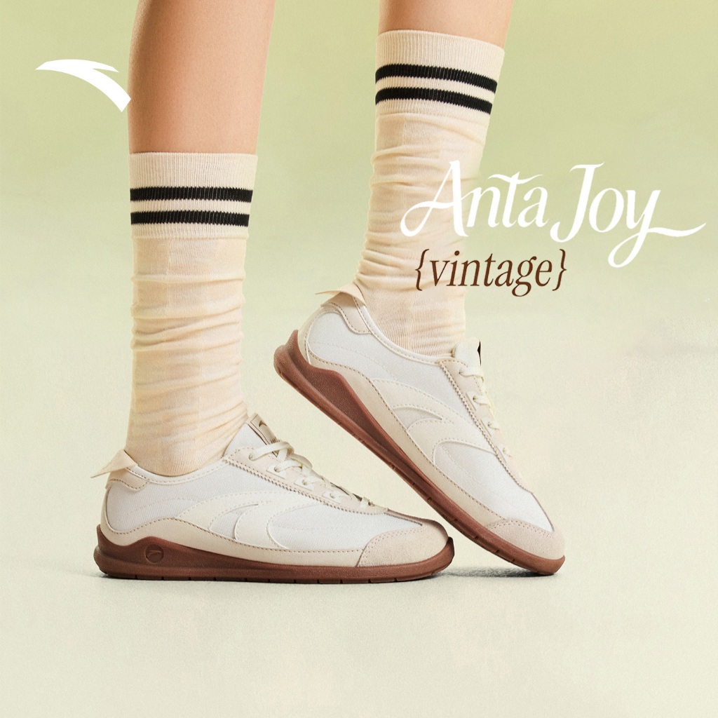 ANTA ผู้หญิงกีฬารองเท้าลําลองอินเทรนด์บาง Soled สบายรองเท้าผ้าใบทรงสลิมต่ํา 922618829