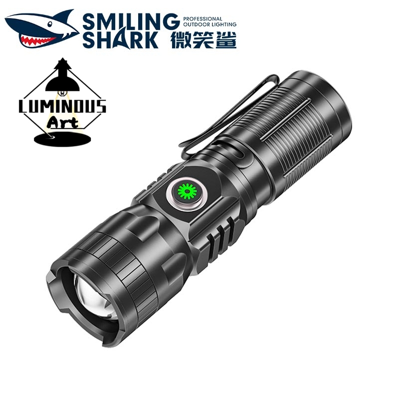 ไฟฉาย LED พกพา LA Smilingshark SD5028 มีโหมดซูม 4 ระดับ และกันน้ำ สำหรับการเดินป่าและทำกิจกรรมกลางแจ้ง