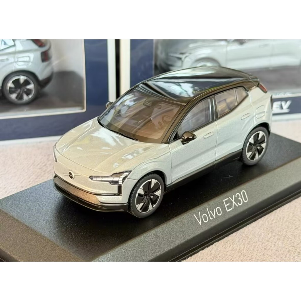 Norev 1/43 Volvo Volvo Volvo Ex30 New Energy Tram รุ่น vapour สีเทา