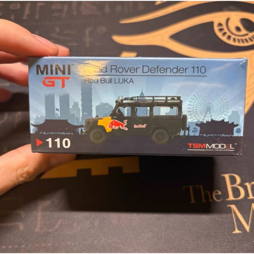MINIGT เบอร์ 110 Land Rover Defender 110 Red Bull Red Bull LUKA ใหม่เอี่ยมที่ยังไม่ได้เปิด
