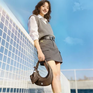 【ซื้อ1ได้ถึง2】BOSTANTEN Jodie Bag กระเป๋าถือ​ เนื้อนุ่มฟูเบาๆ สไตล์ฝรั่งเศส ใส่ของได้เยอะ ดีไซน์เรียบหรู ใส่ของหนักไม่เจ็บไหล่ กระเป๋าผ้าซับซ้อน