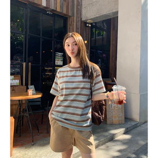 B&R จัดส่งจากไทย เสื้อยืดแขนสั้นลายทางผู้หญิง เสื้อหลวม คอกลม สี kontrast สตรี ผ้าใส่สบายไม่ยับง่าย