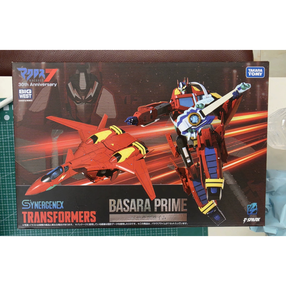 TAKARA TOMY Transformers x Macross 7 ร่วมมือชุดโมเดล Basara Optimus Prime