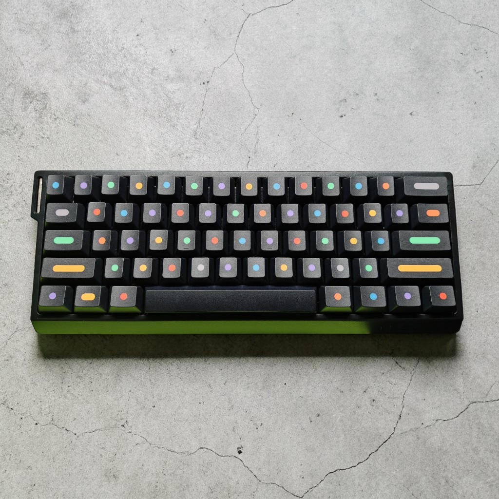 GMK DOTS keycaps พิมพ์ด้านข้างโปรไฟล์เชอร์รี่ Dye-sub PBT คีย์บอร์ดเครื่องกล