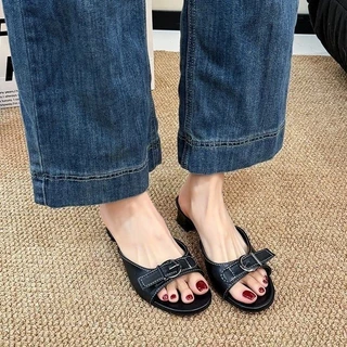 S.LuxLane Retro Chunky Heel Slide Sandals สําหรับผู้หญิงฤดูร้อนเปิดนิ้วเท้า 4 ซม.หนังสีดําบล็อกส้นรองเท้าแตะพร้อมหัวเข็มขัดสําหรับปาร์ตี้ Vocation Commute (สีขาว/สีดํา,ขนาด 35-40)