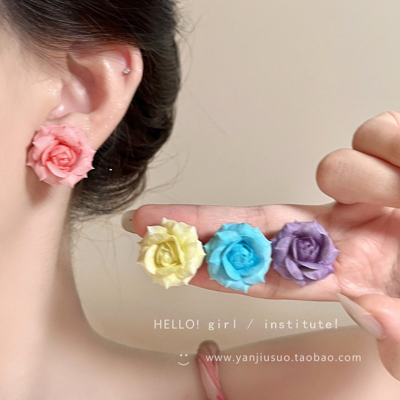 เวอร์ชั่นเกาหลีฤดูใบไม้ผลิฤดูร้อนอ่อนโยนที่มีสีสันไล่โทนสีกุหลาบเรซิ่นต่างหูบรรยากาศสดกลีบต่างหู